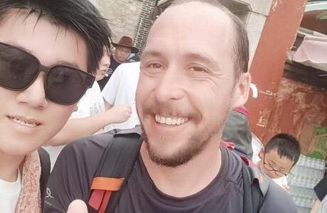 国庆假期将至，泰山陪爬服务兴起，市场火爆，你约了吗？ 3